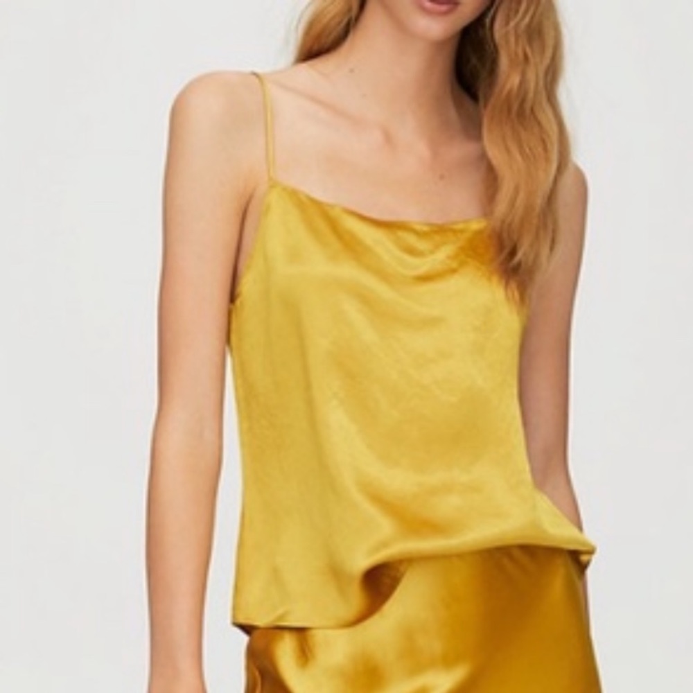 NEW WITHOUT TAGS -Gorgeous babaton benji top- yellow colour camisole - size m